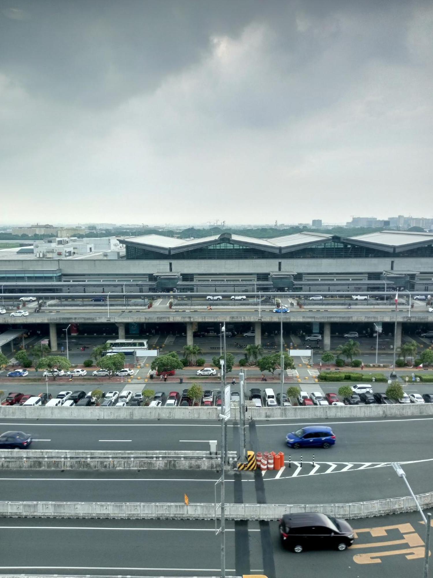 The Palm Tree Condotel Manila Airport Exterior foto